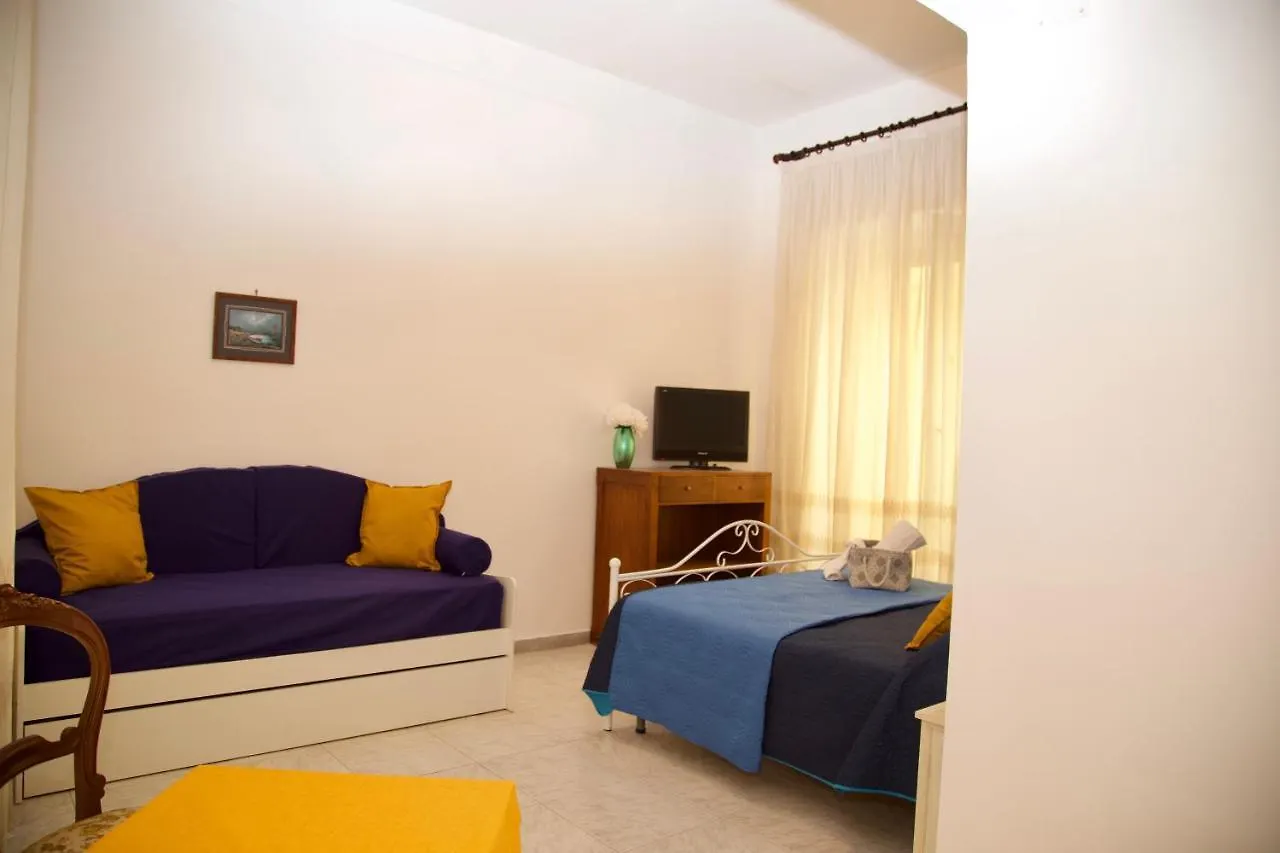 Bed & Breakfast La Terrazza A Dante Bed and Breakfast Napels